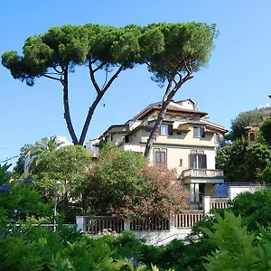 Y Residencia Tassoni Roma